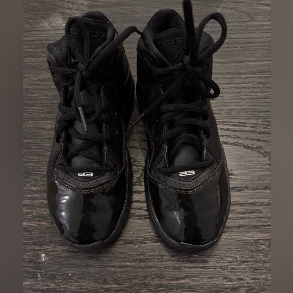 Jordan Youth Black Sneakers